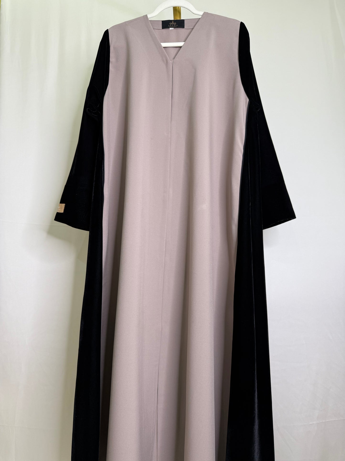 AB001