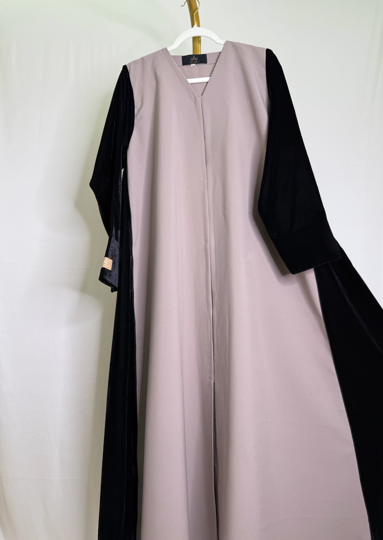 AB001
