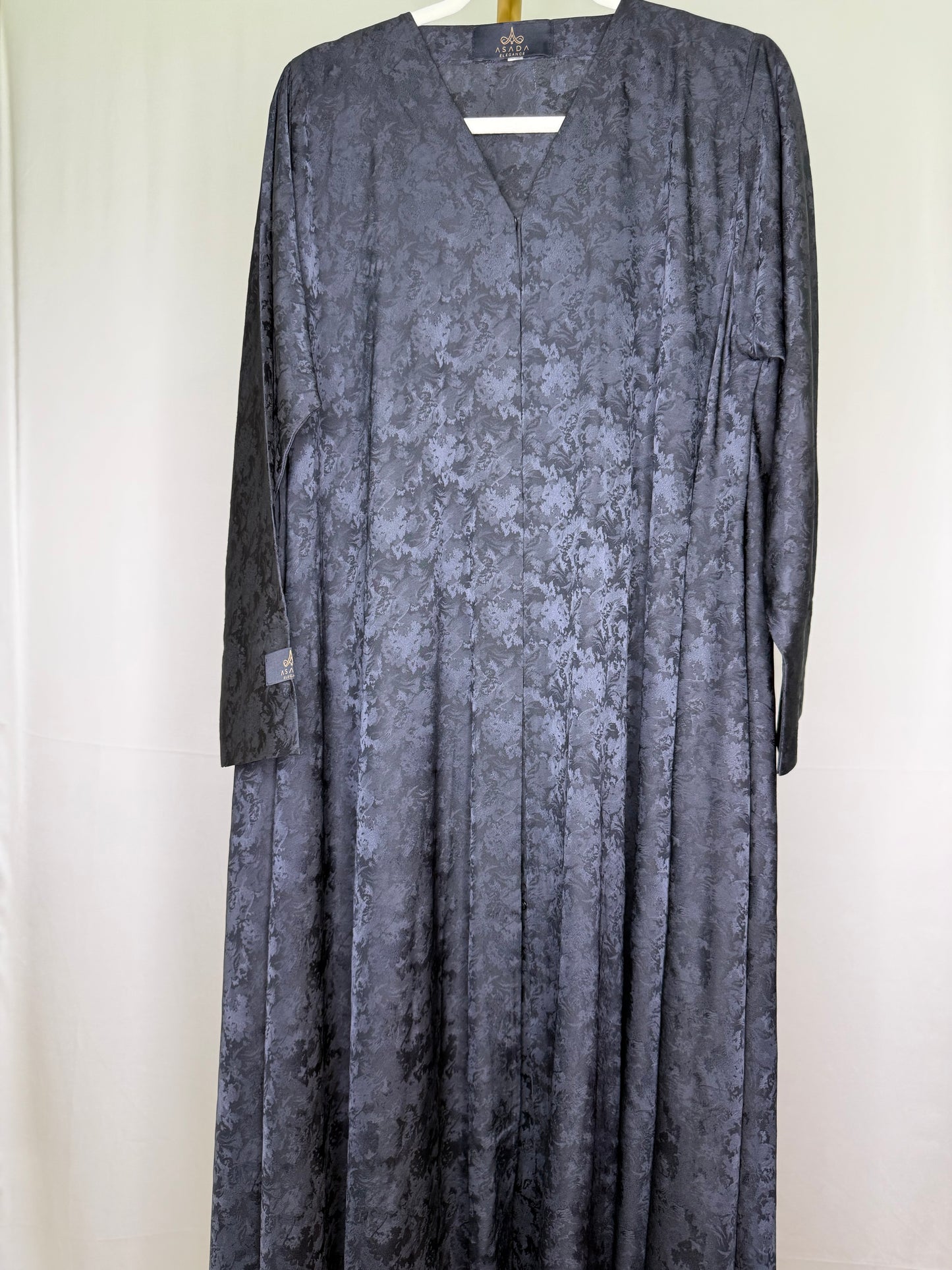 AB002